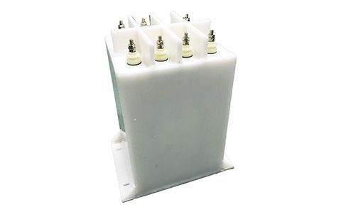 什么情況會引起補償電容器發生過電流？